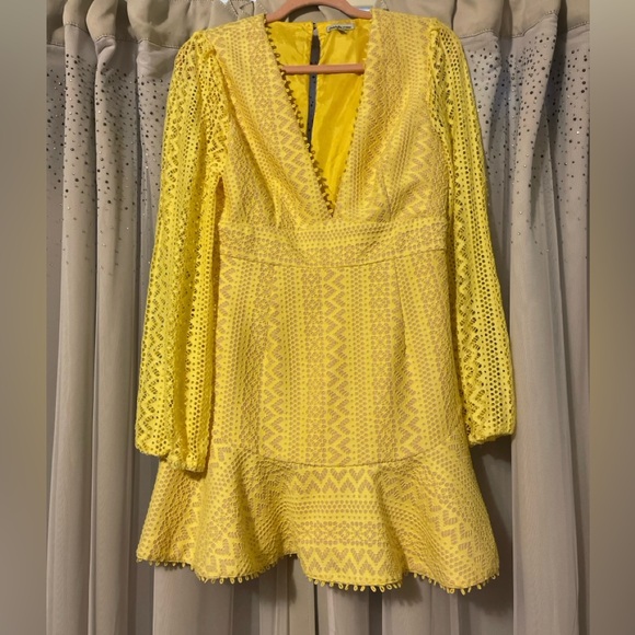 Dresses & Skirts - Brand: Charlotte Russe
Size: L, PTP- 17”, Length- 33”, Waist- 15”
Color: Yellow